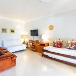 Apartman 2 Bdr Flat With Pool In Vilamoura By Lovelystay Quarteira