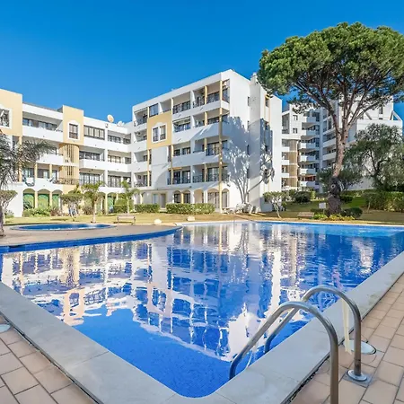 2 Bdr Flat With Pool In Vilamoura By Lovelystay Quarteira