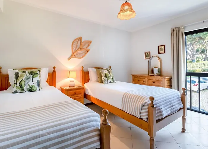 2 Bdr Flat With Pool In Vilamoura By Lovelystay Apartmán