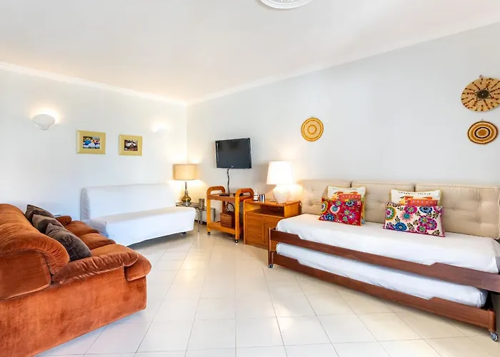 Apartmán 2 Bdr Flat With Pool In Vilamoura By Lovelystay Quarteira