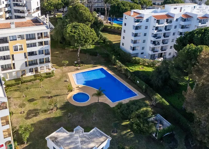 2 Bdr Flat With Pool In Vilamoura By Lovelystay Apartmán Quarteira